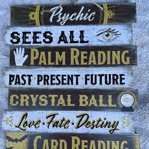 🎃👻 Halloween decorations (4/$25)